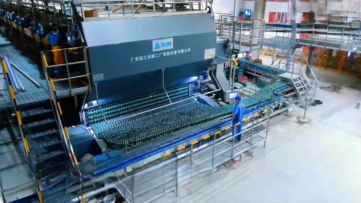 Glass bottle washer